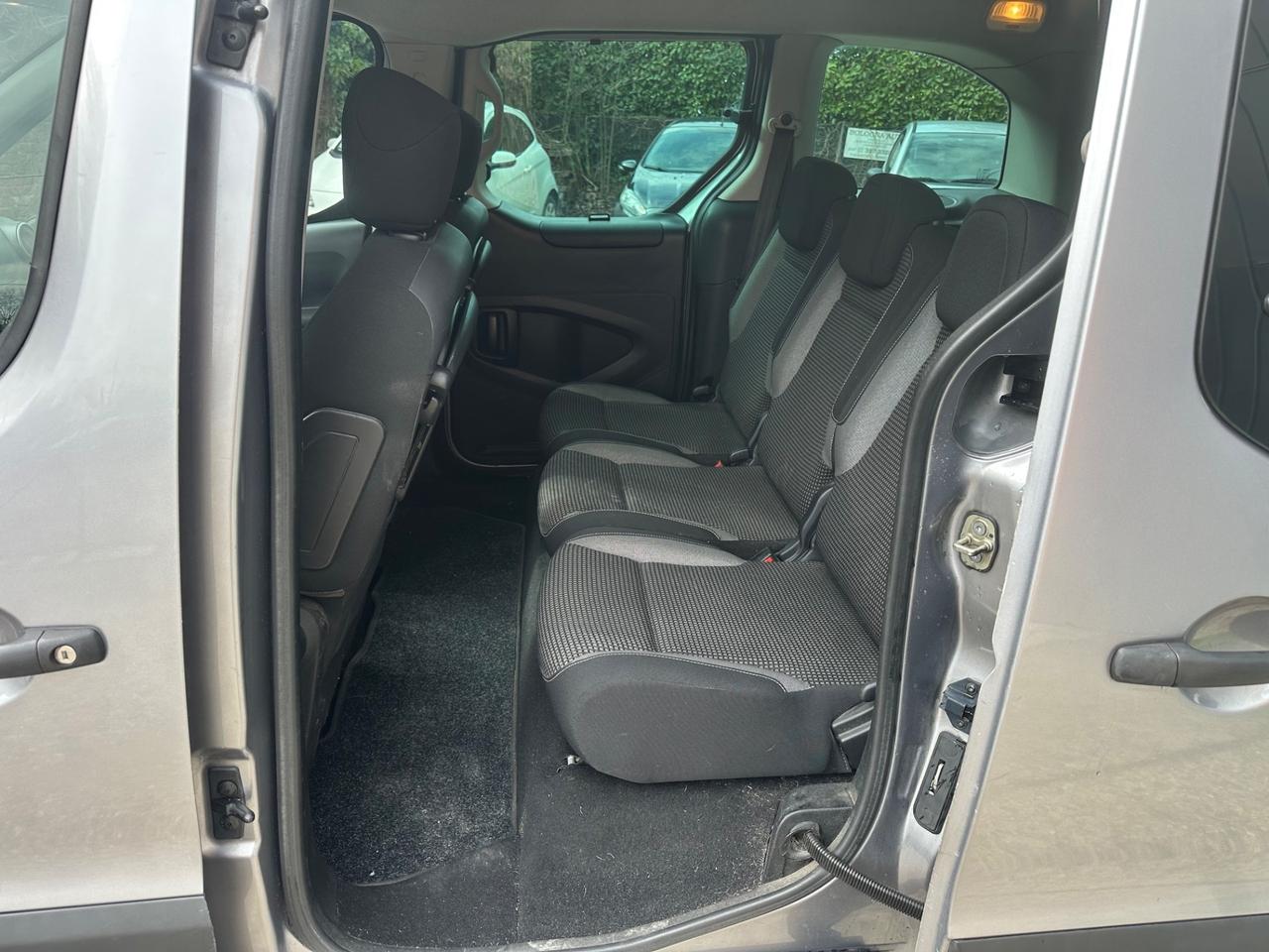 Peugeot Partner Tepee BlueHDi 100 Outdoor