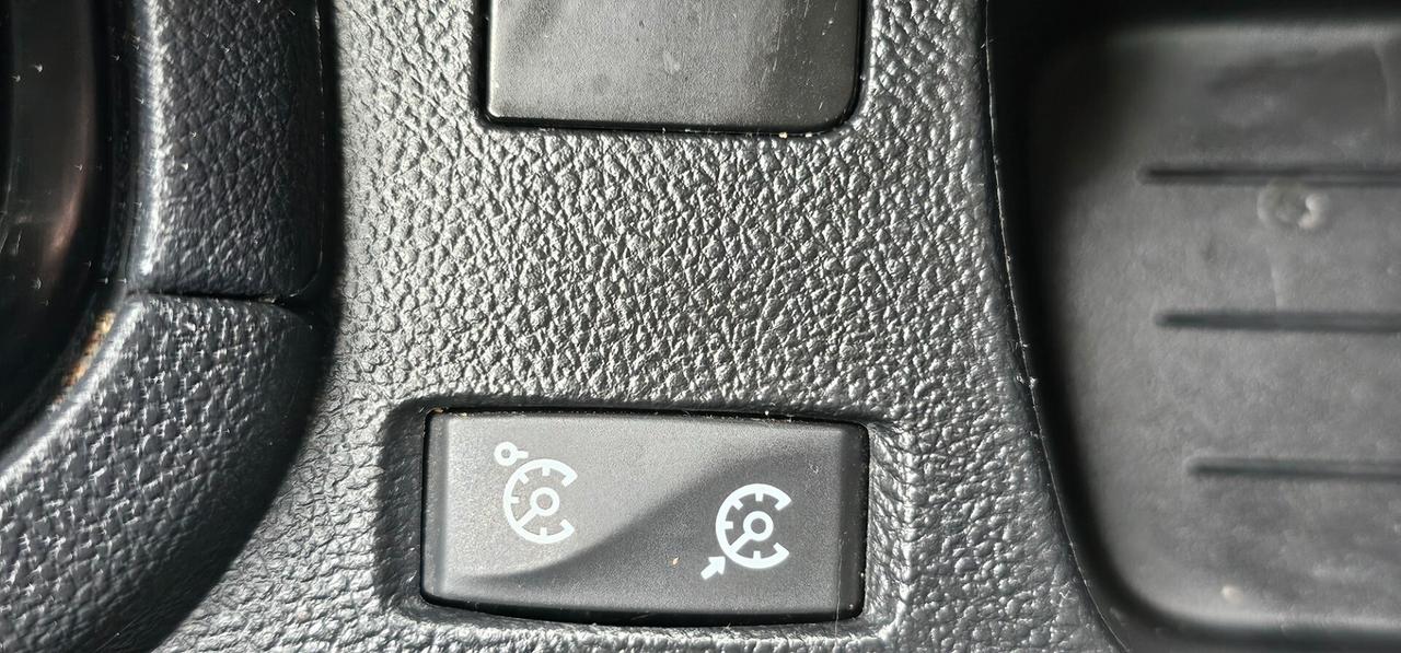 Renault Clio dCi 90 CV 5 porte Moschino EURO6