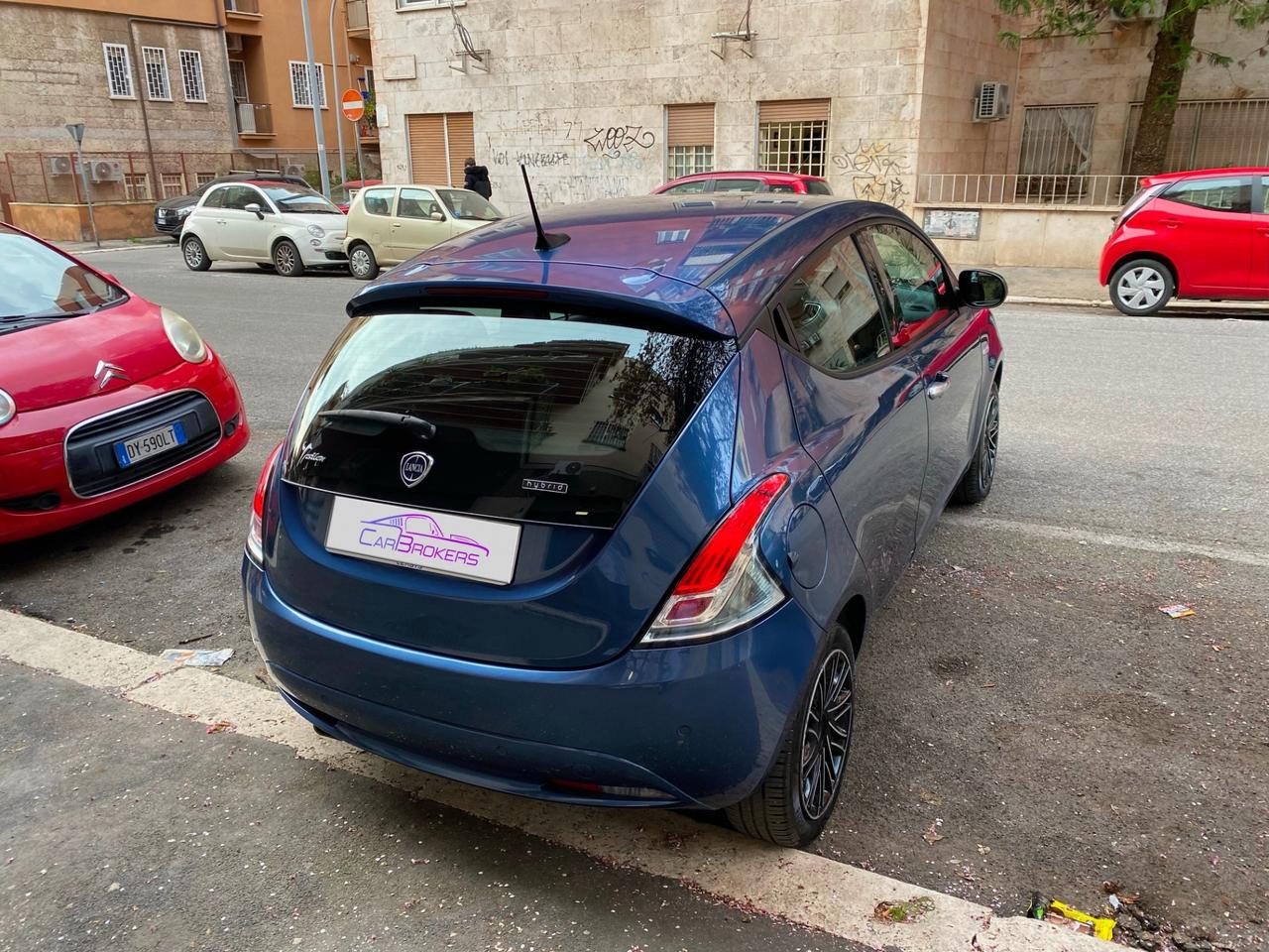 Lancia Ypsilon 1.0 FireFly 5 porte S&S Hybryd Gold