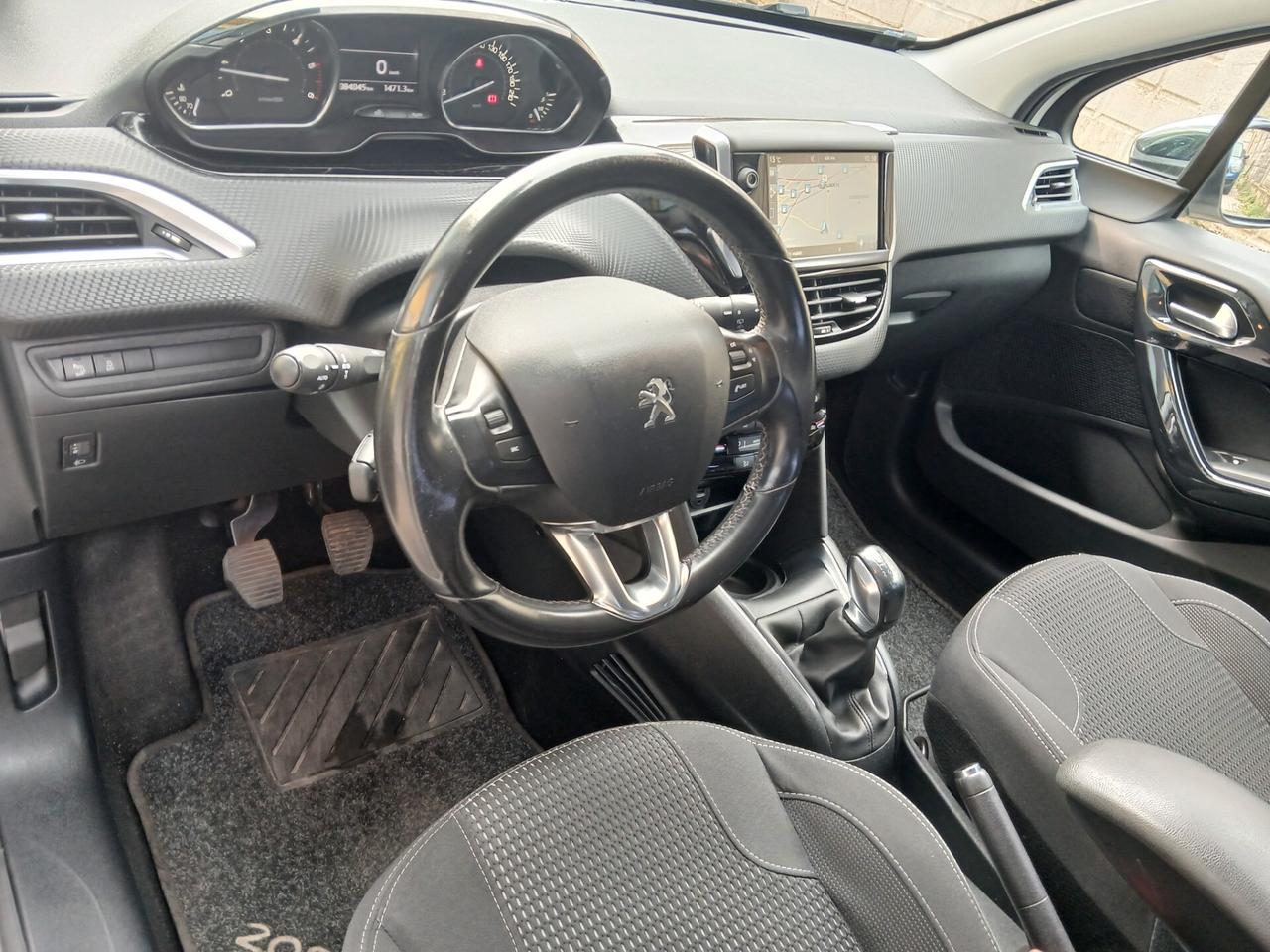 Peugeot 208 KM 81 000 EURO 6B PARI AL NUOVO