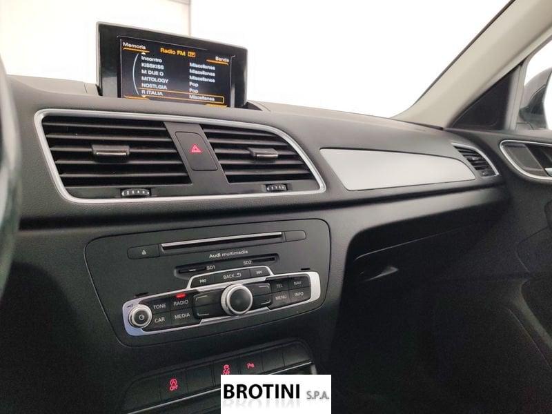 Audi Q3 2.0 TDI 120cv Business
