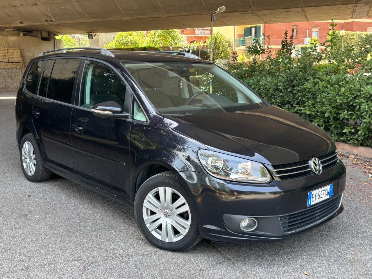 Volkswagen Touran 1.6 TDI DSG Comfortline - PERMUTE - FINANZIAMENTI