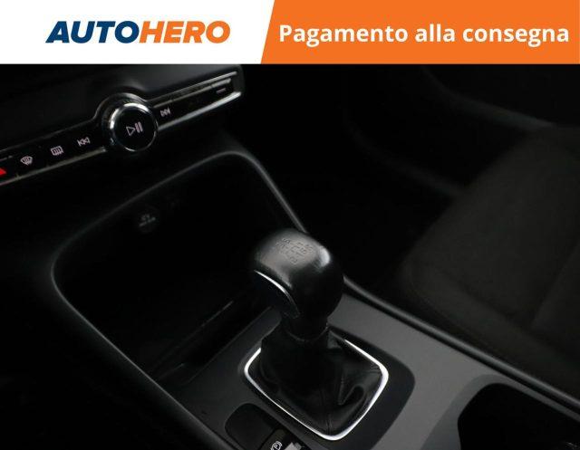 VOLVO XC40 T2 Geartronic Momentum Core