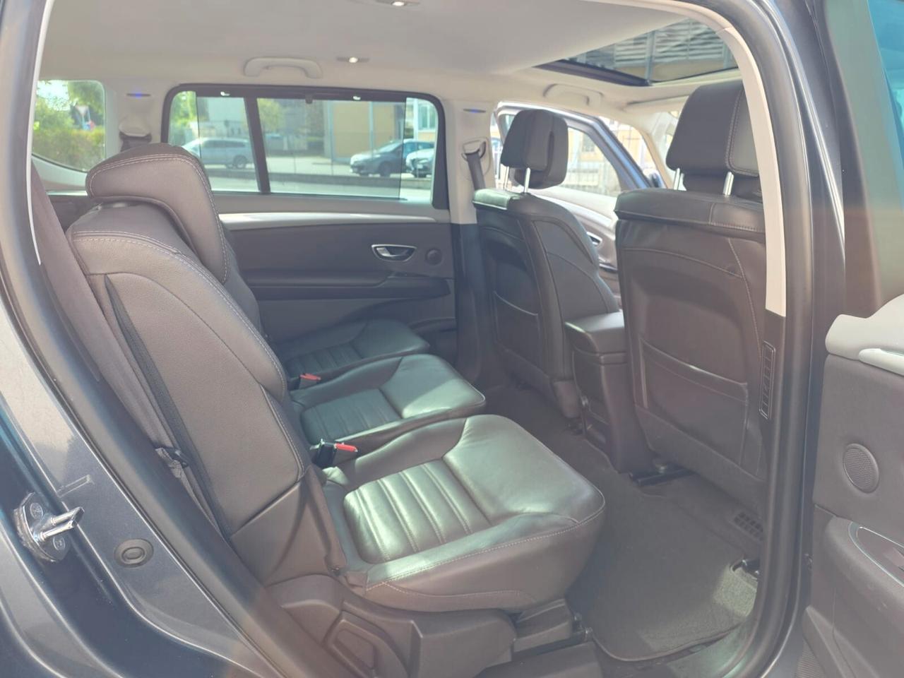 Renault Espace 2.0 DCI Initiale Paris 4Control