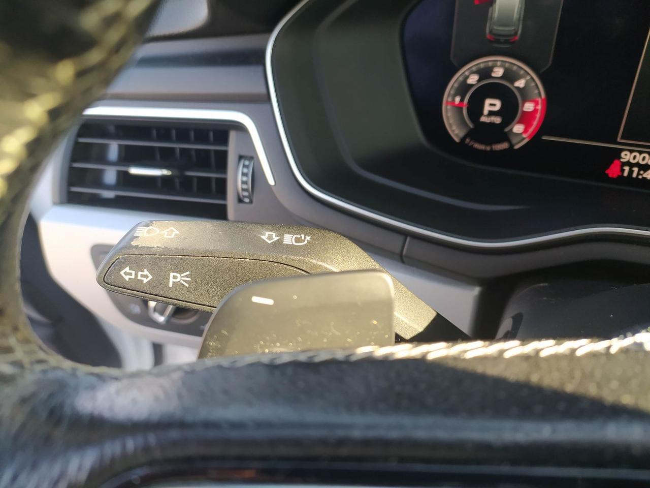 Audi A4 Business Advanced 2.0 35 TDI MHEV #8151