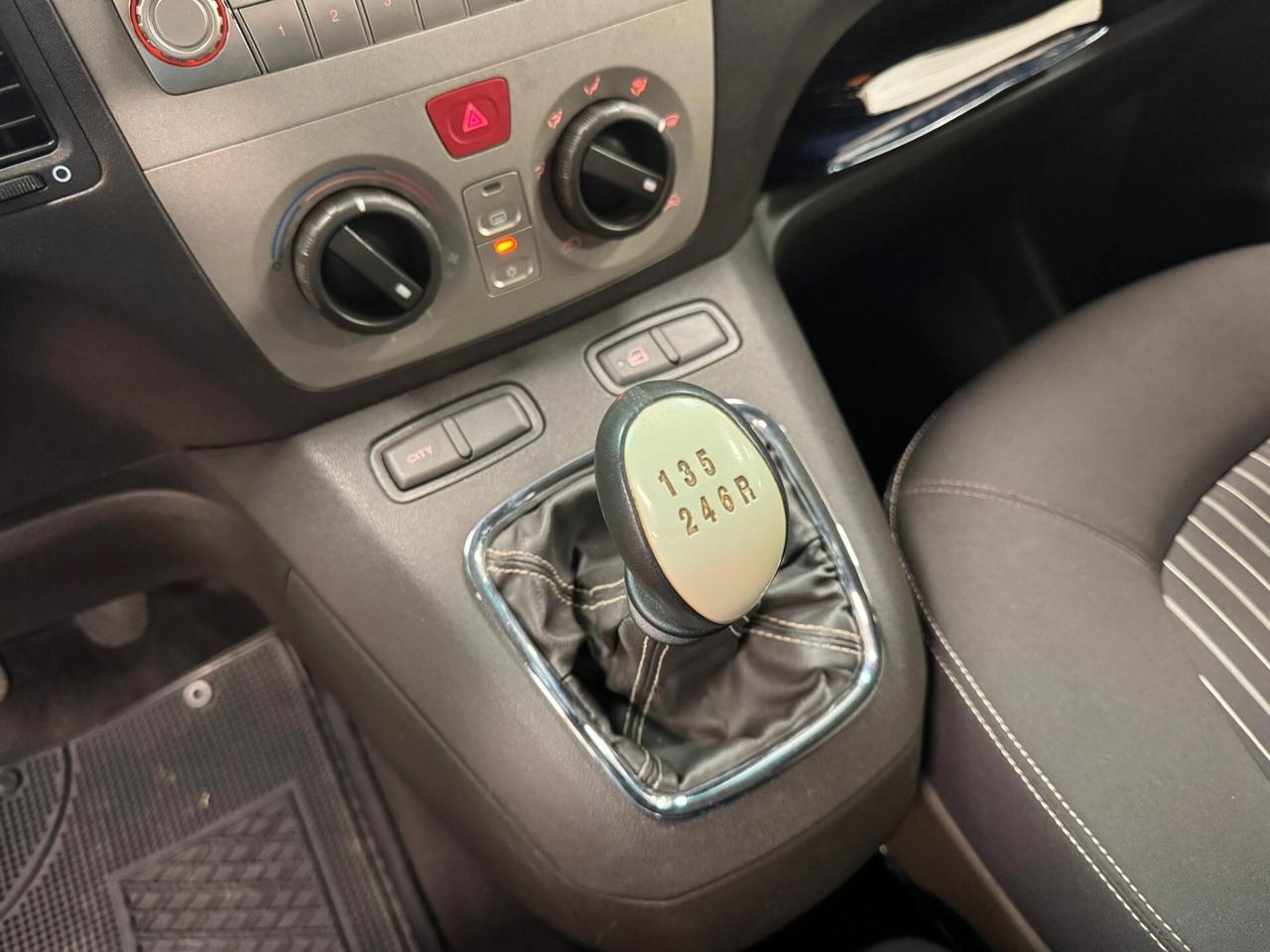 Lancia MUSA 1.4 16V Platino