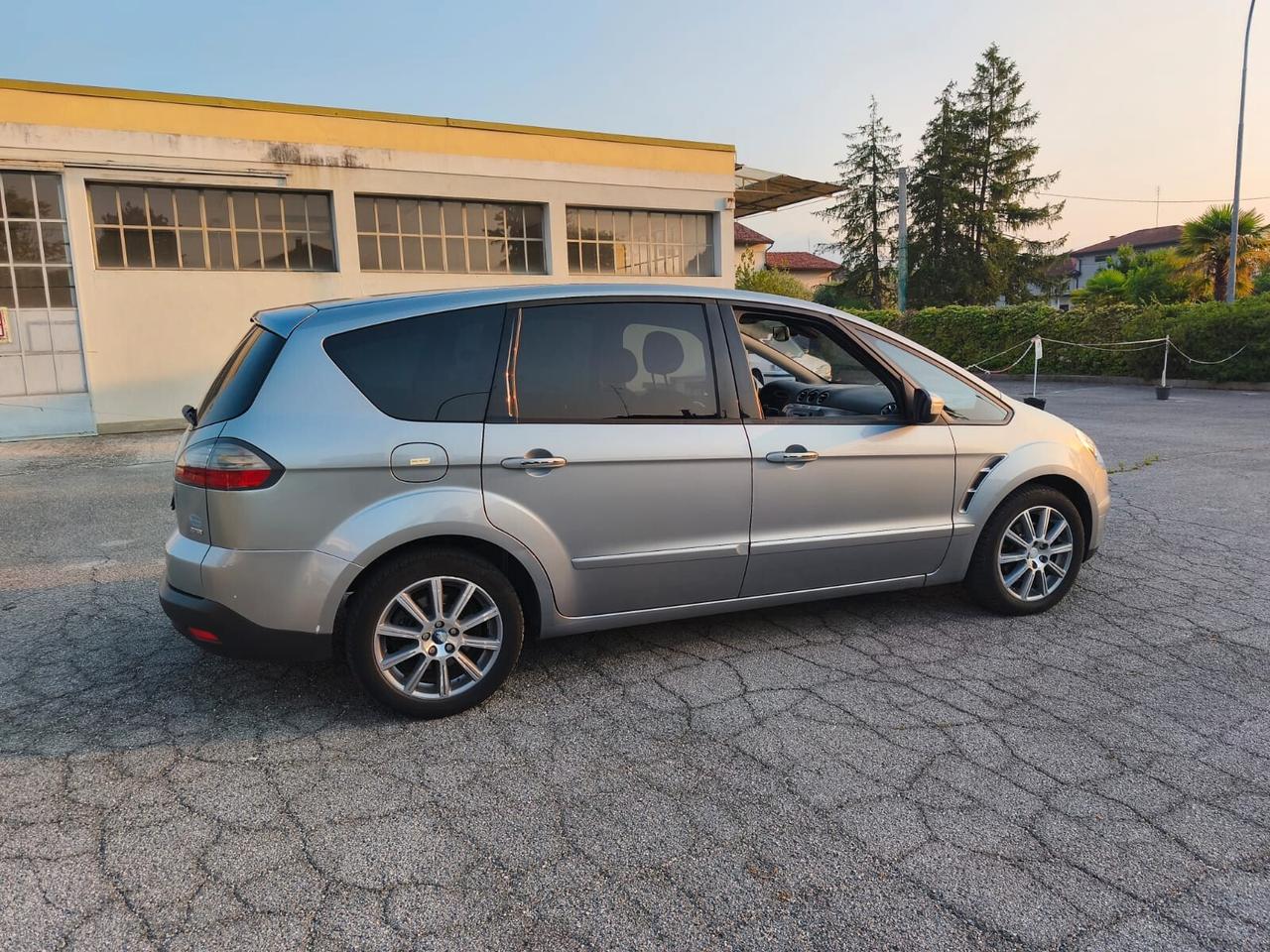 Ford S-Max 2.0 TDCi 140CV Titanium Accetto Permute