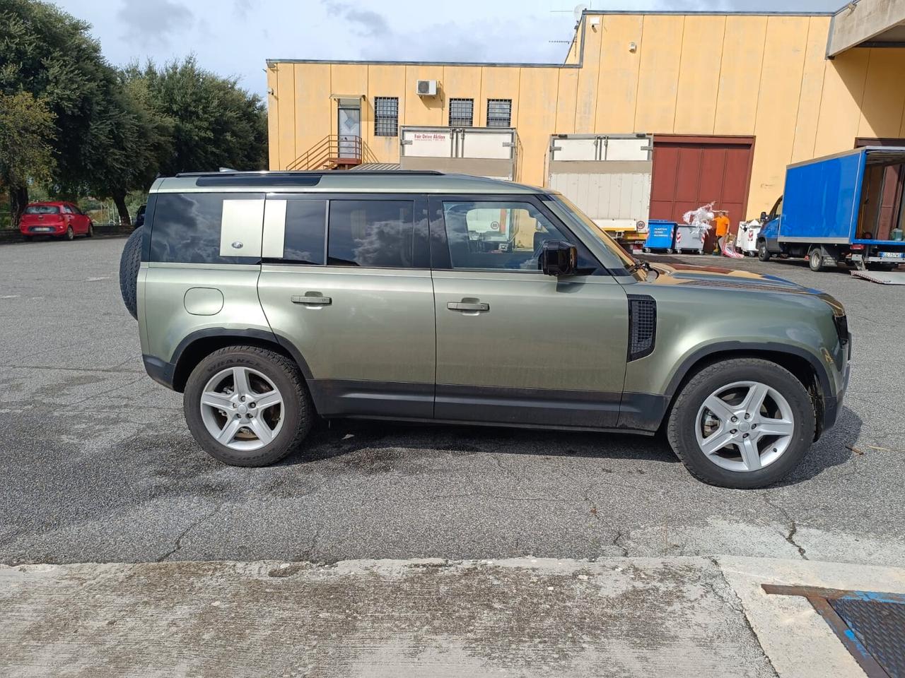 Land Rover Defender 90 3.0D I6 200 CV AWD Auto AUTOCARRO