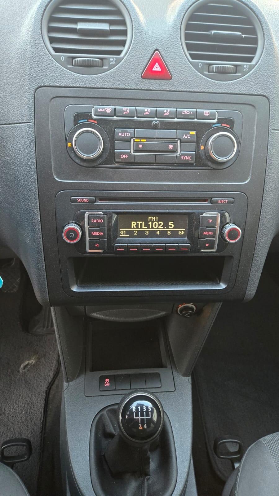 Volkswagen Caddy 7Posti Highline Maxi Neopatentati