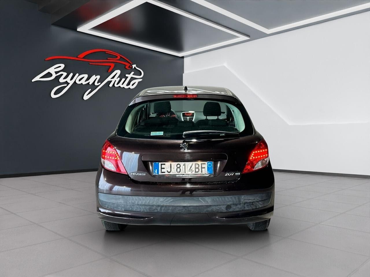Peugeot 207 1.4 8V 75CV 5p. SPECIAL EDITION