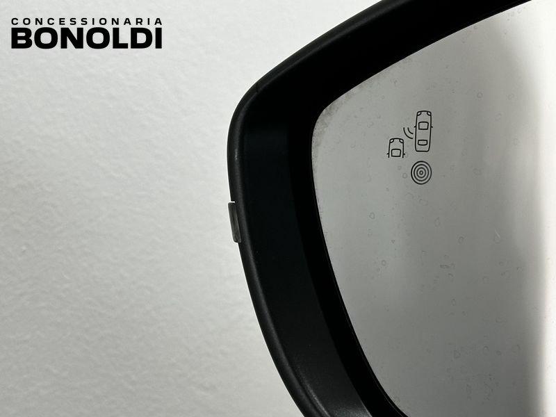 Peugeot 2008 motore elettrico 136 CV GT Pack