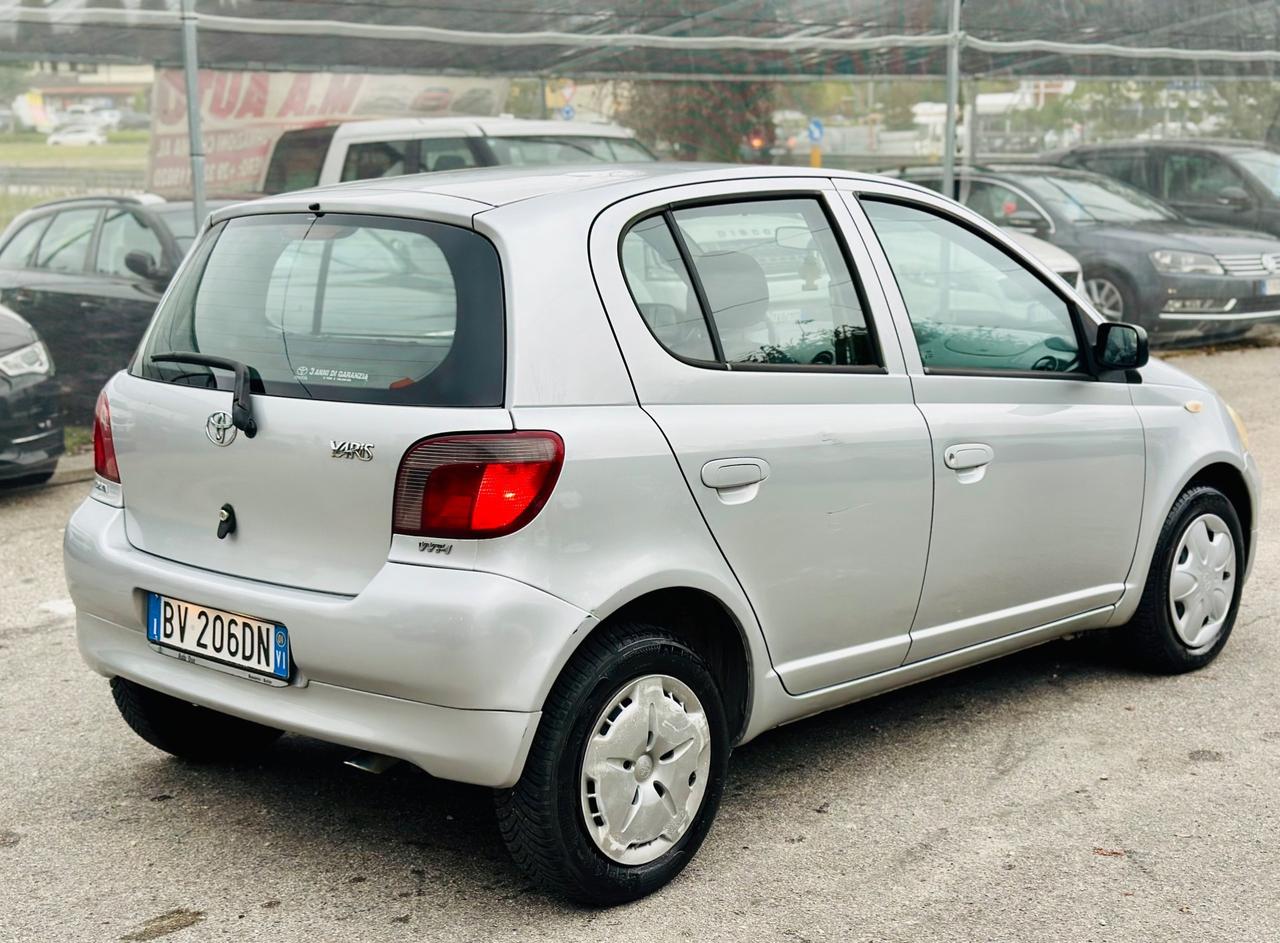 Toyota Yaris 1.3i 16V cat 5 porte Luna