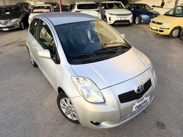 TOYOTA Yaris 1.3 3 porte Sol