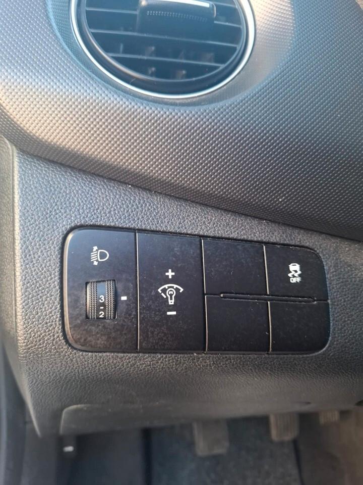 Hyundai i10 1.0 MPI - 2018