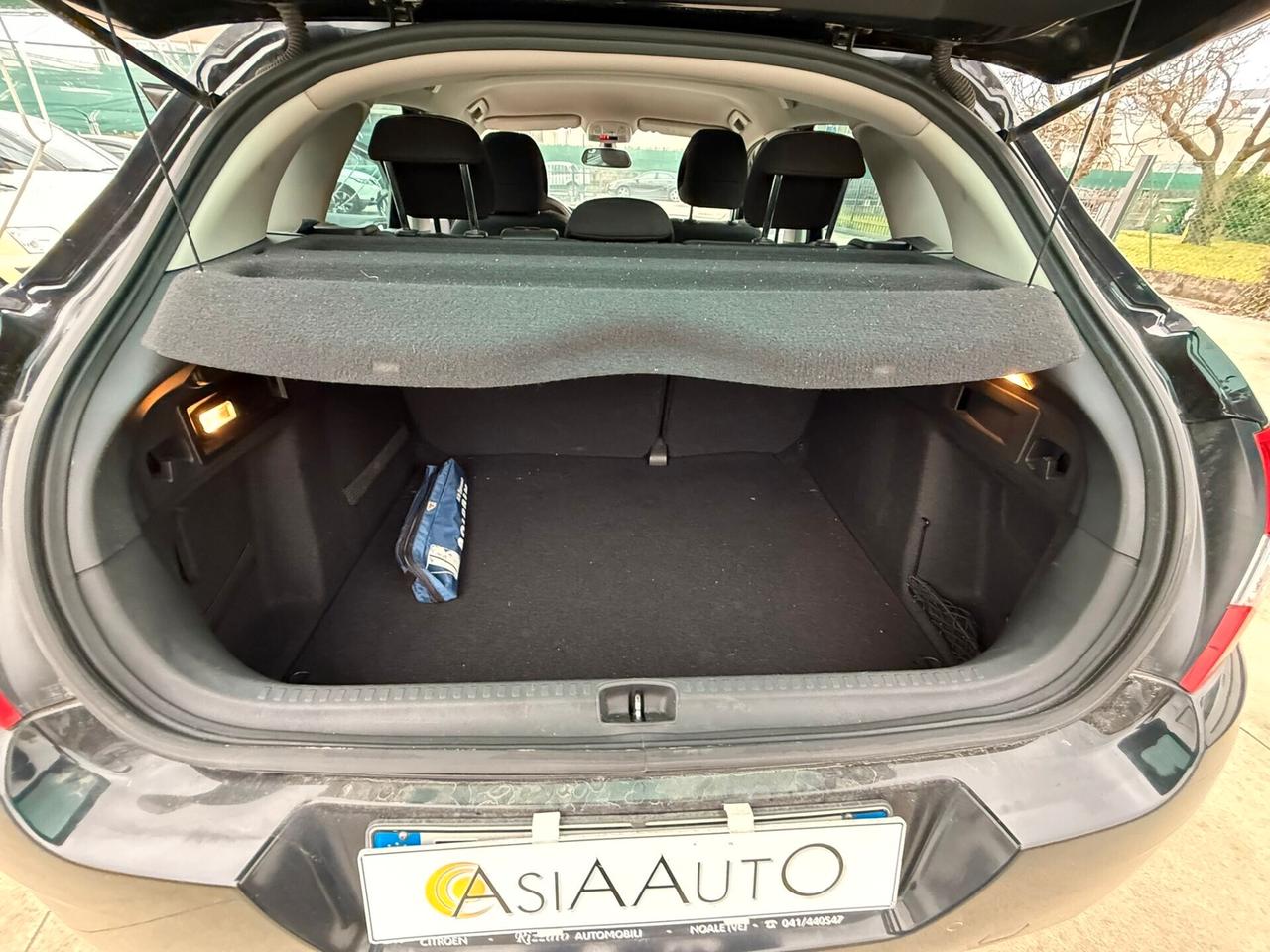 Citroen C4 1.6 vti 120 CV 5P