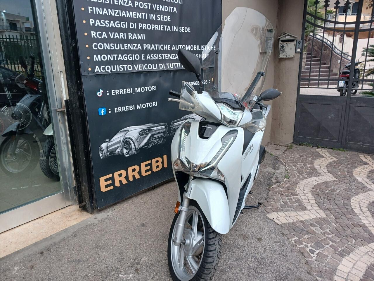Honda SH 150 GARANTITO 12 MESI