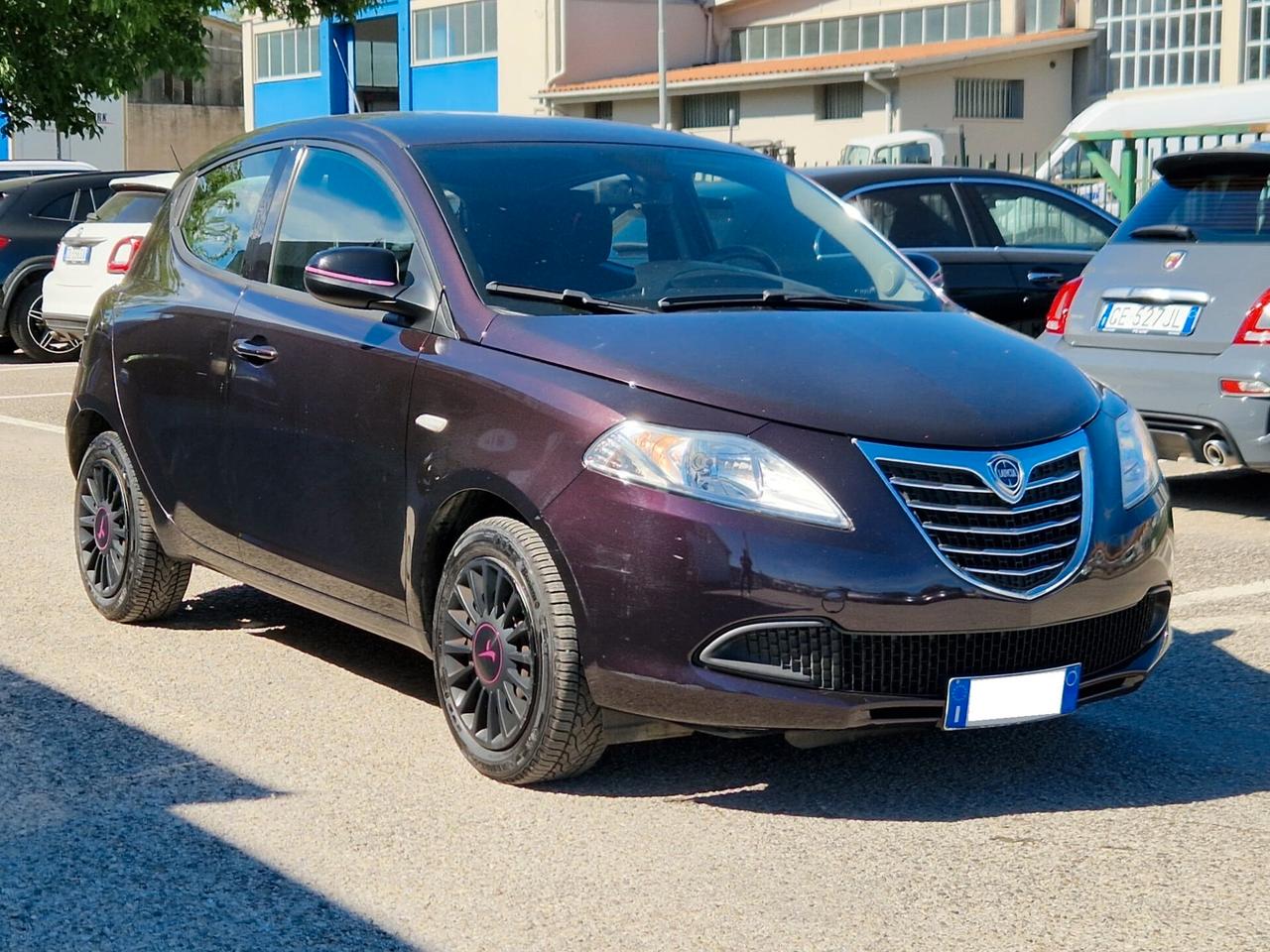 Lancia Ypsilon 1.2 69 CV 5 porte Elefantino