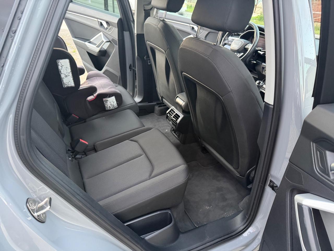 Audi Q3 35 tdi S Line quattro