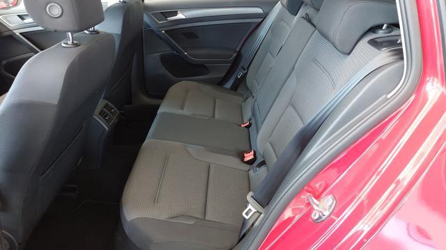 VOLKSWAGEN Golf Variant 1.6 TDI 115 CV Business BlueM. Tech.Az. Italia