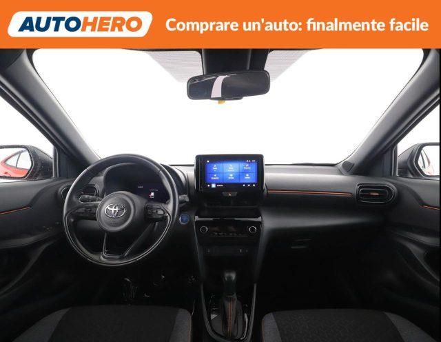 TOYOTA Yaris Cross 1.5 Hybrid 5p. E-CVT AWD-i Orange Edition