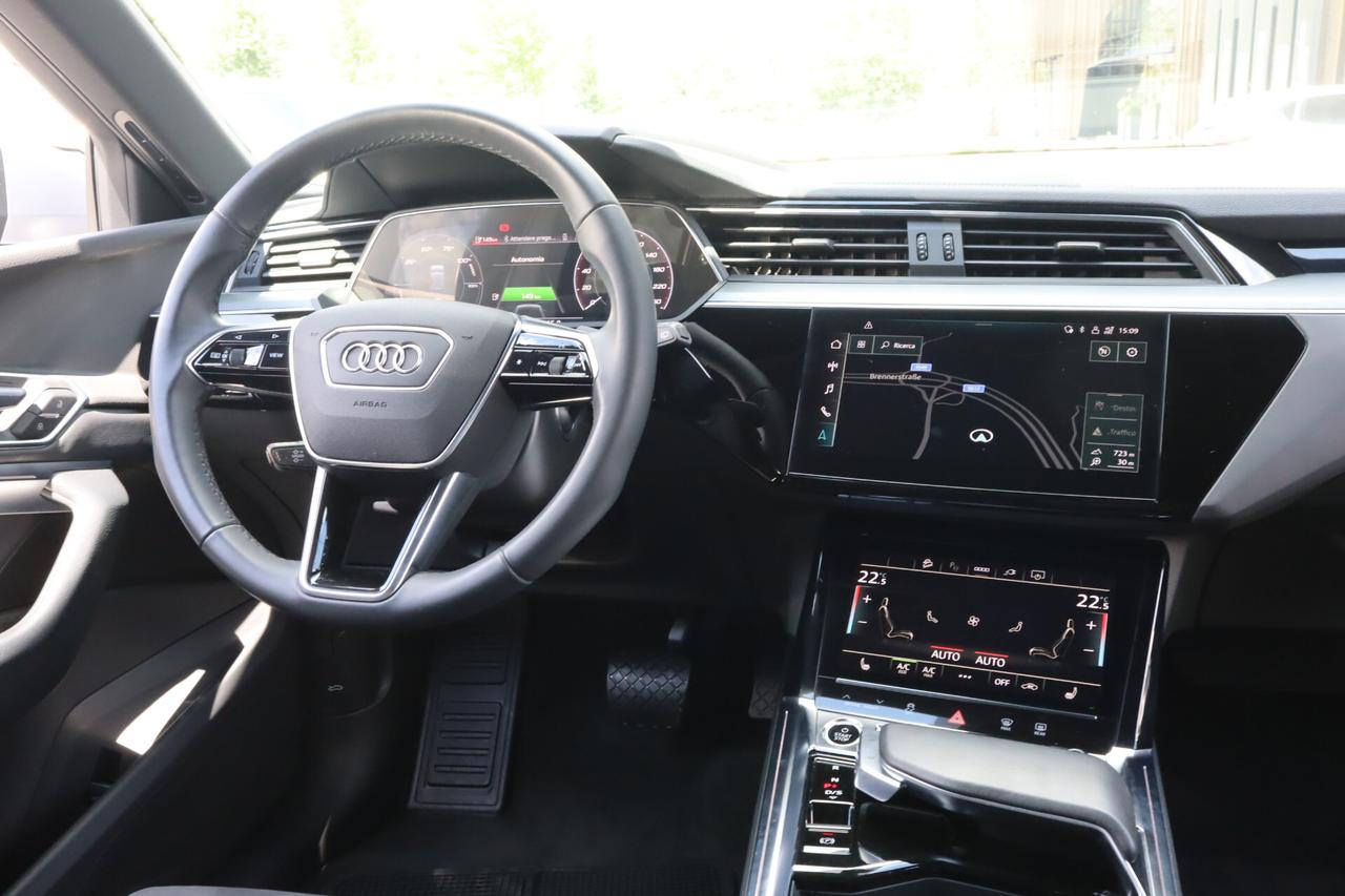 Audi e-tron 55 408CV QUATTRO S-LINE BLACK LINE MATRIX 21"