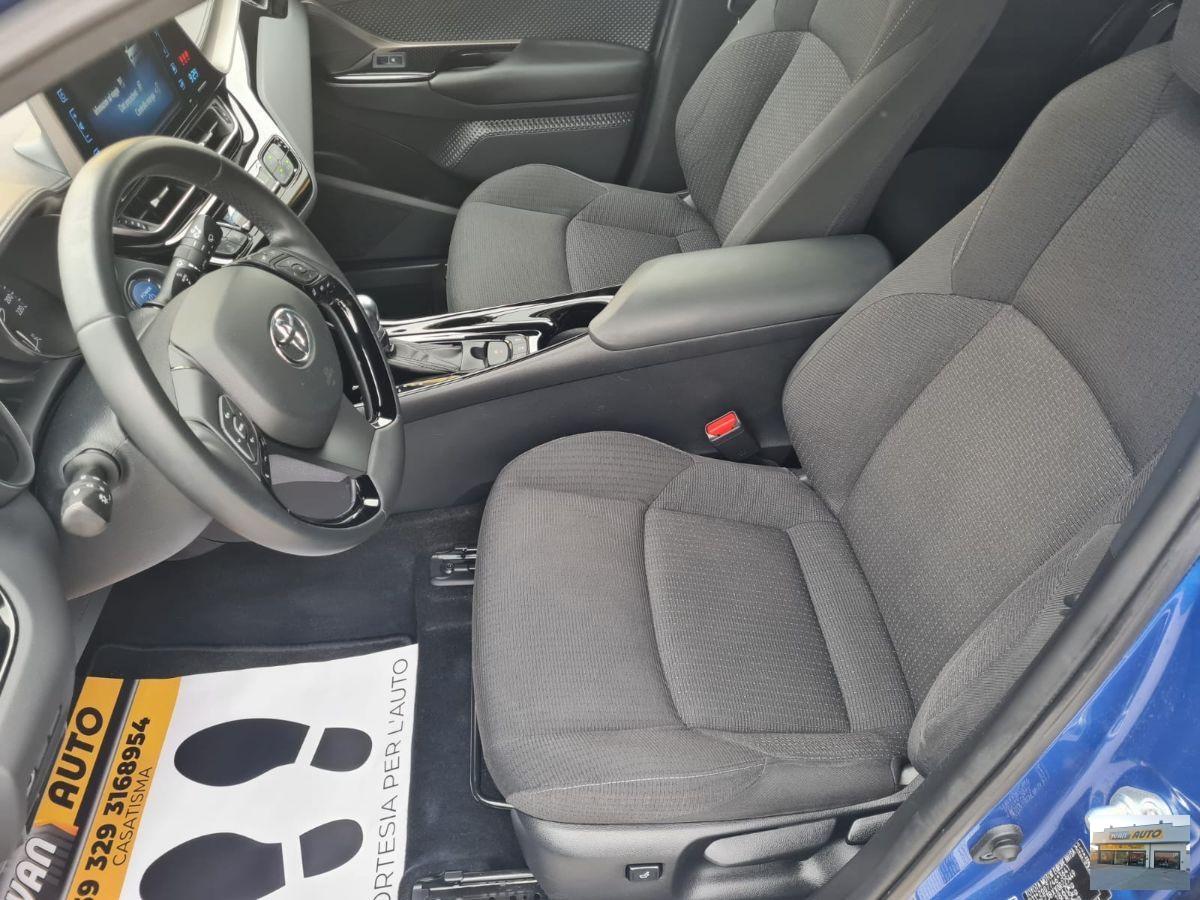 TOYOTA C-HR 1.8 Hybrid-Neopatentati