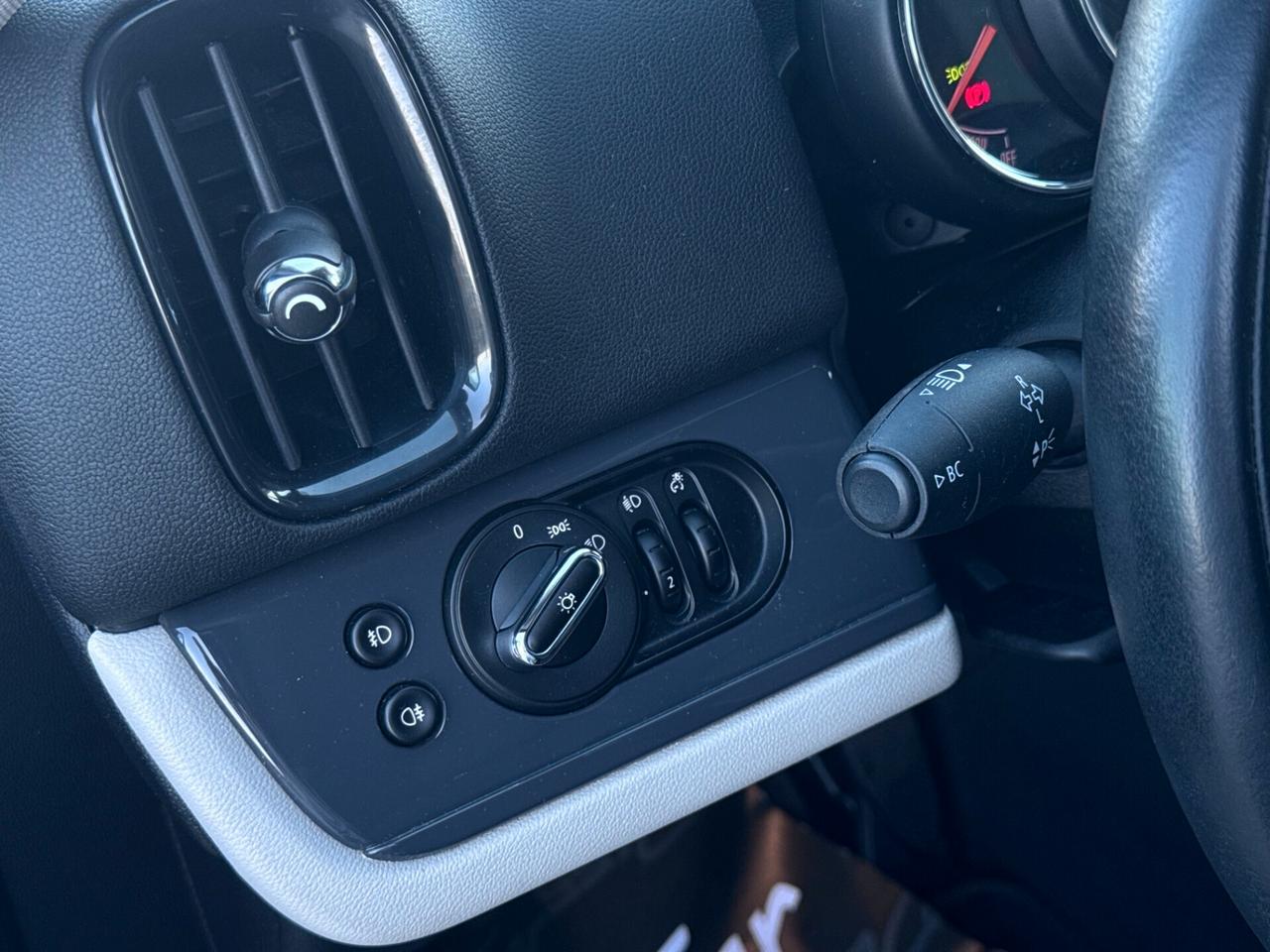 Mini Cooper D Countryman 2.0 Business Automatica NAVI*SENSORI*TAGLIANDATA