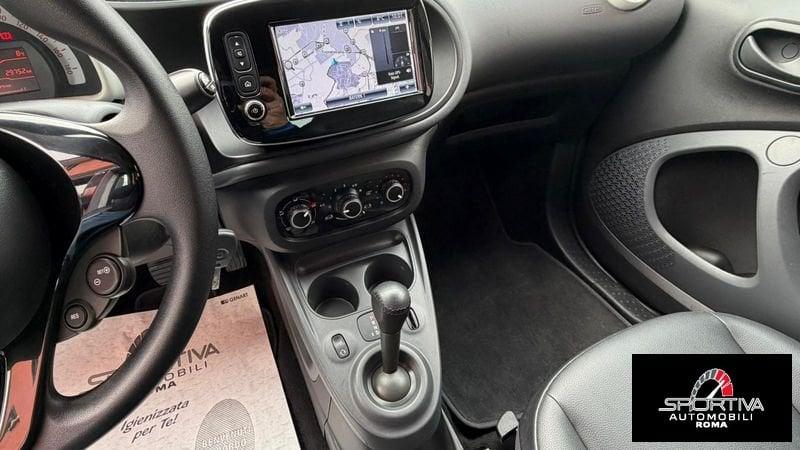 smart fortwo NAVI PELLE RATA MENSILE 225,00 EURO fortwo 70 1.0 Prime