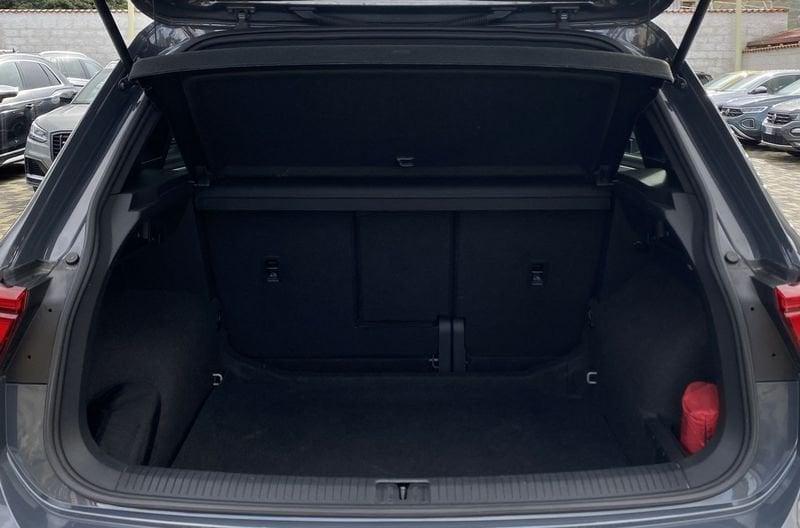 Volkswagen Tiguan R-Line 2.0 TDI 150CV DSG Tetto