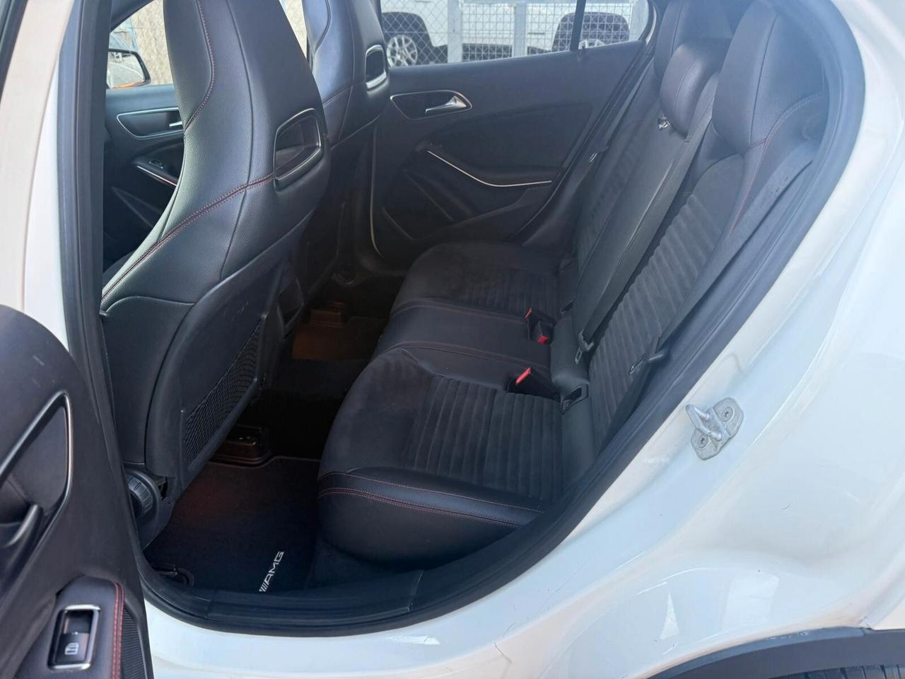 Mercedes-benz GLA 220 CDI Automatic 4Matic Premium AMG