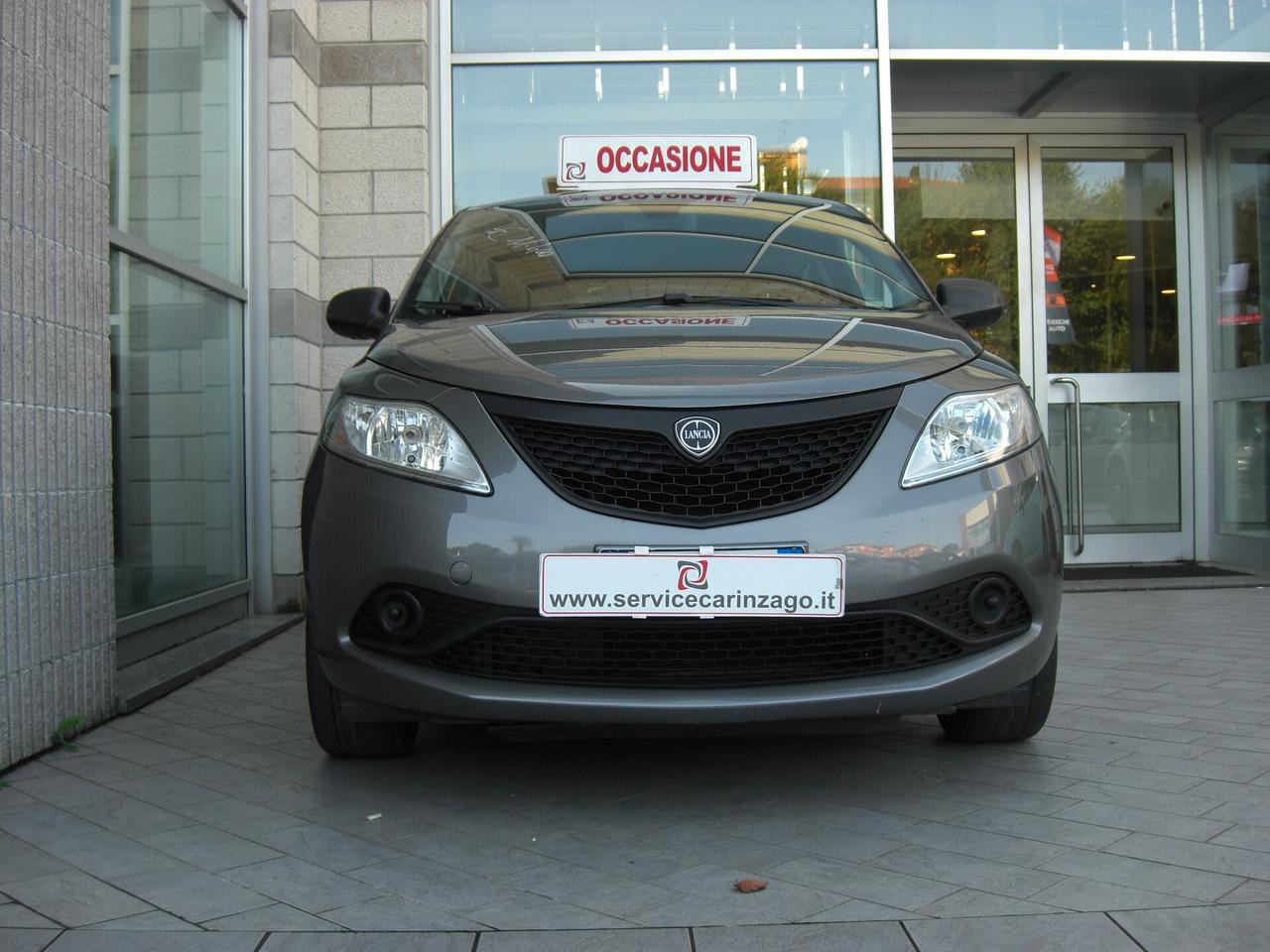 Lancia Ypsilon 1.0 FireFly 5 porte S&S Hybrid Ecochic Silver