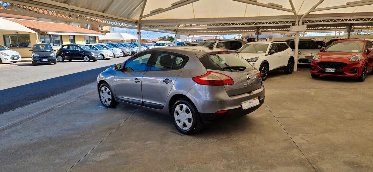 Renault Mégane 1.5 dCi 110cv Attractive