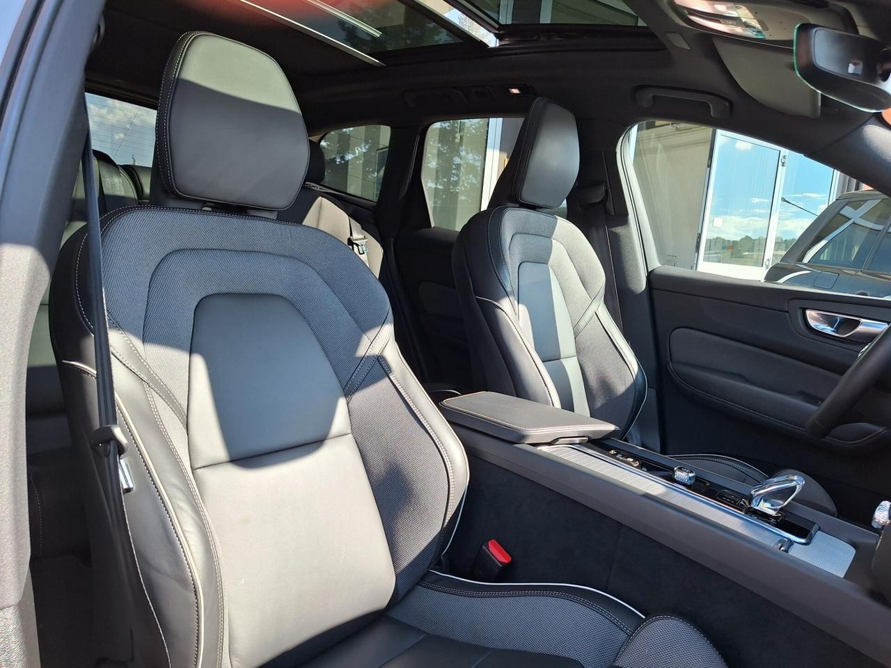 Volvo XC 60 XC60 B4 (d) AWD automatico Ultimate Dark