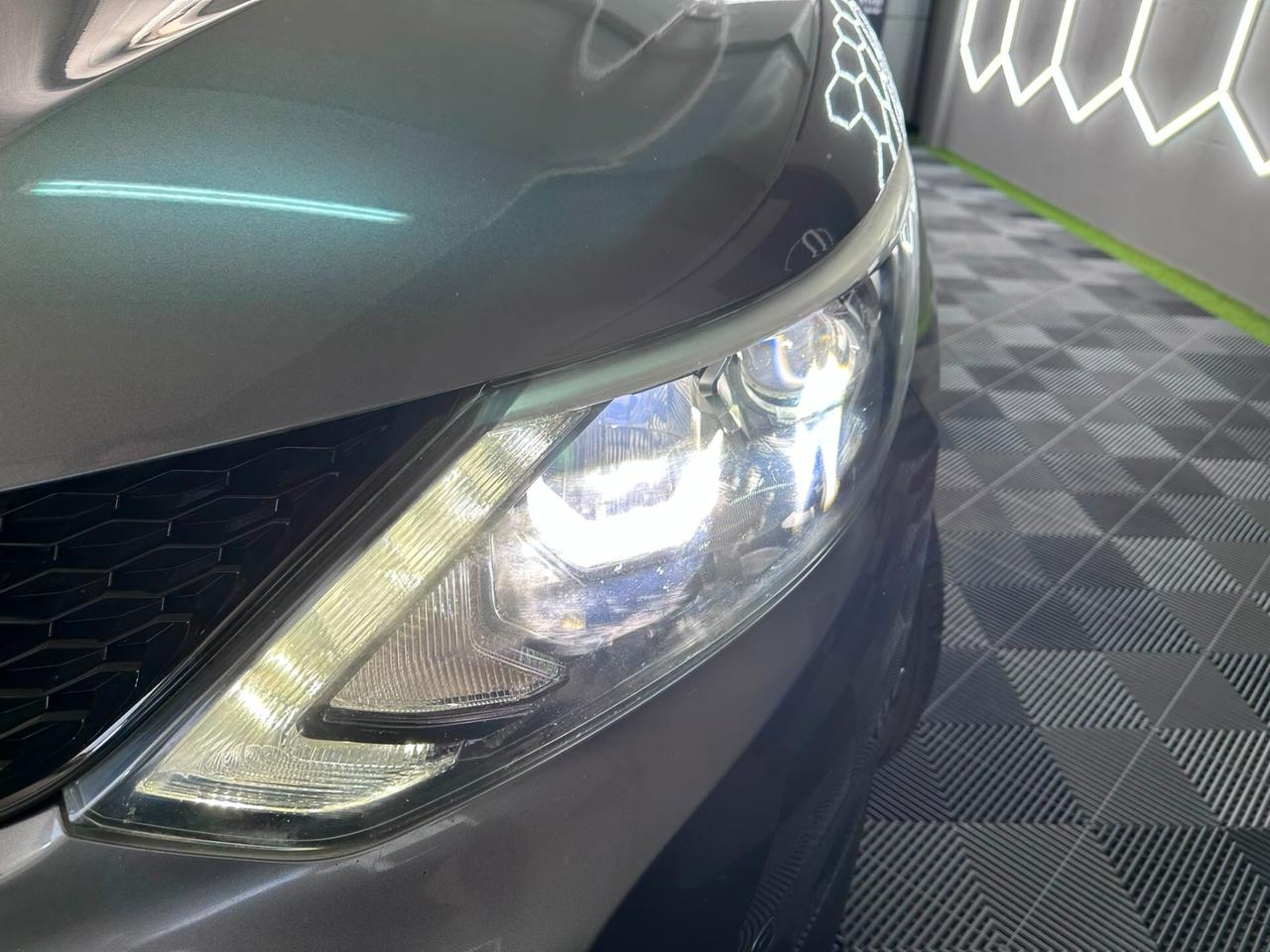 Nissan Qashqai 1.6 dCi 4WD Tekna