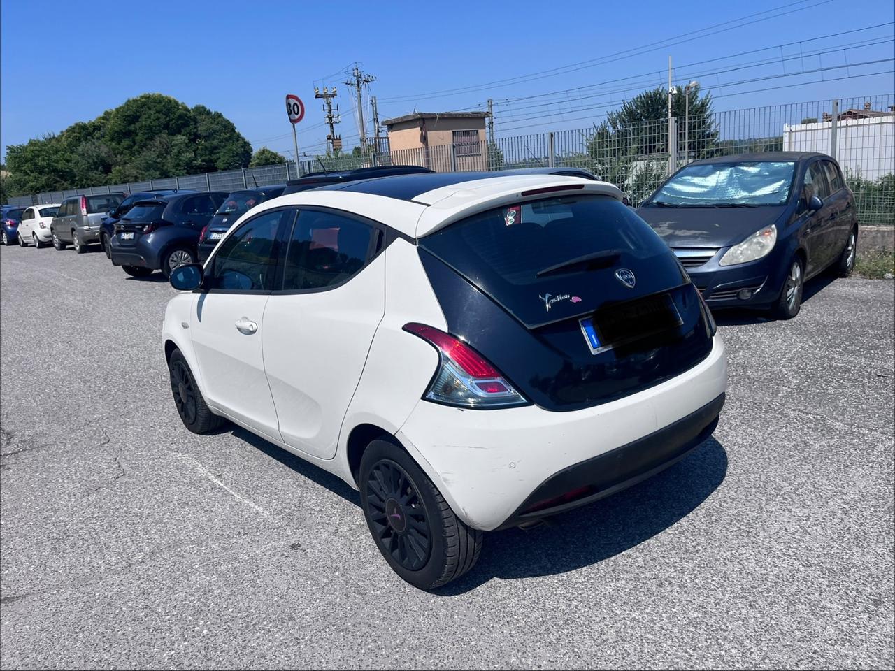 Lancia Ypsilon 1.2 69 CV 5 porte S&S Silver