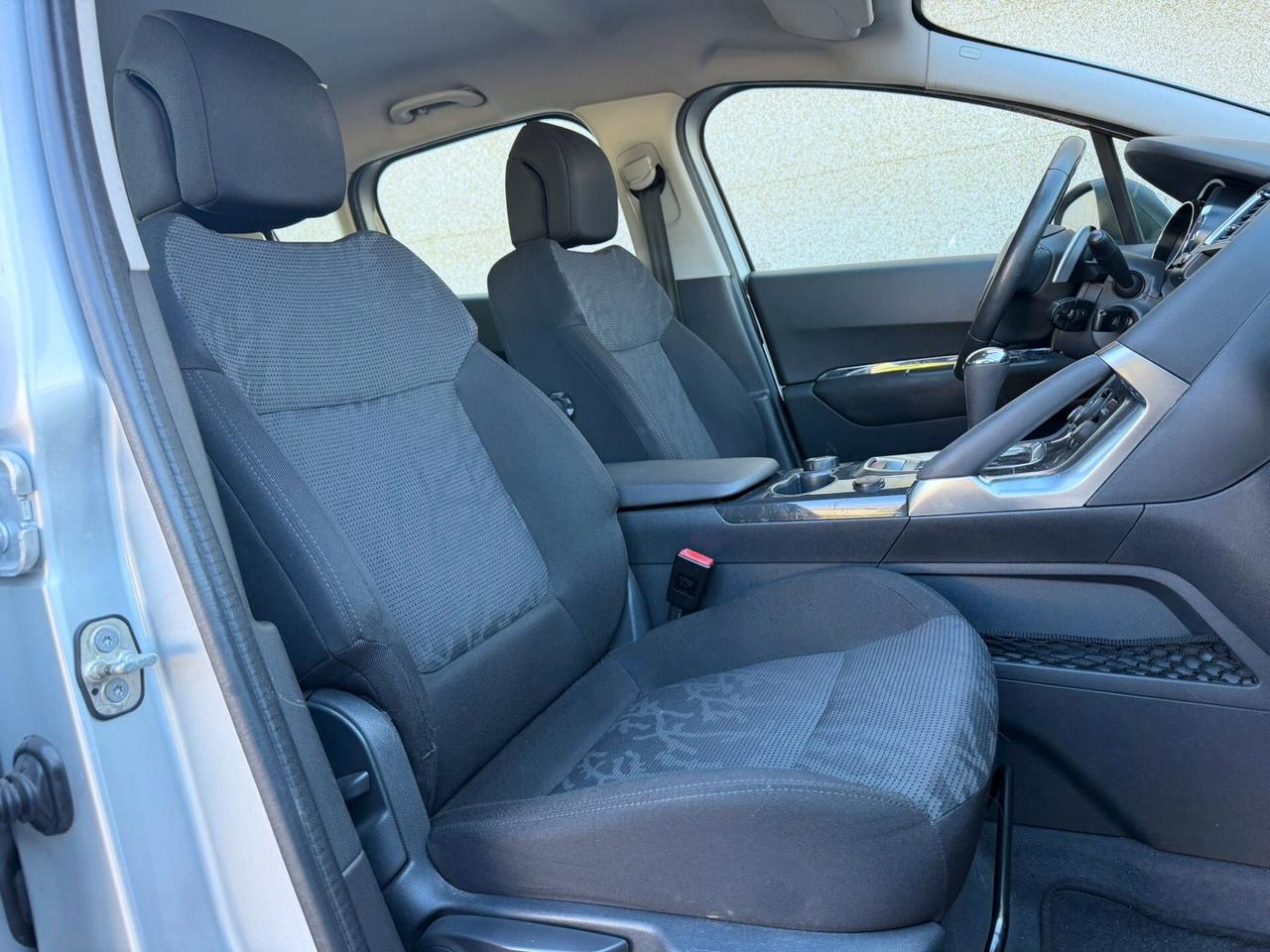 Peugeot 3008 1.6 HDi 112CV Automatico