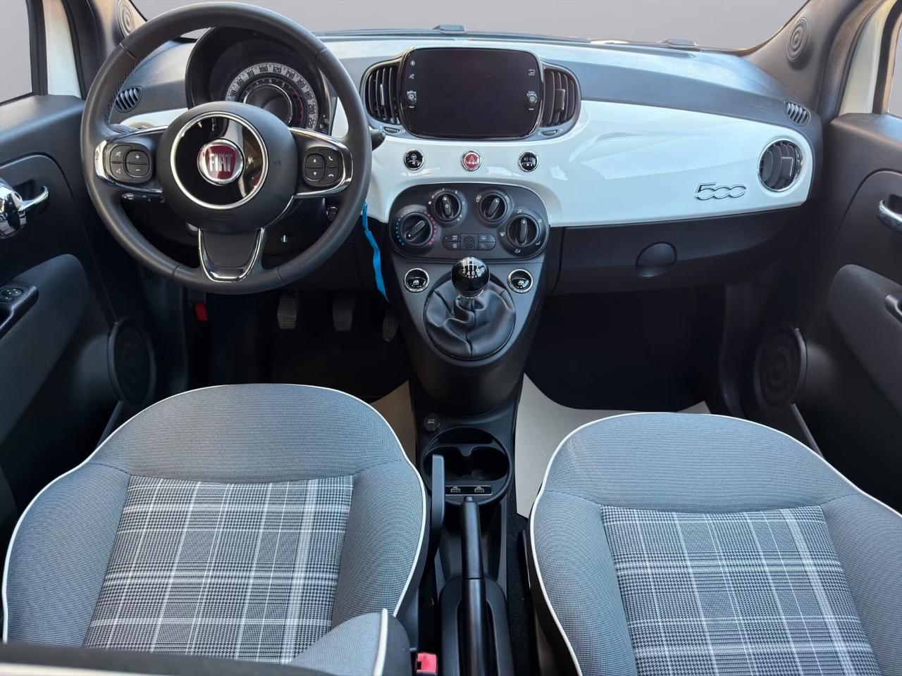 Fiat 500 Hybrid 1.0 da 70cv CarPlay - Prezzo Reale