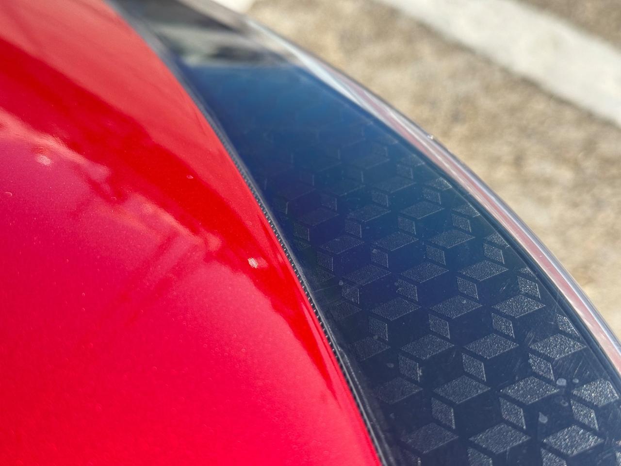 Toyota Yaris 1.5 Hybrid 5 porte red 2025