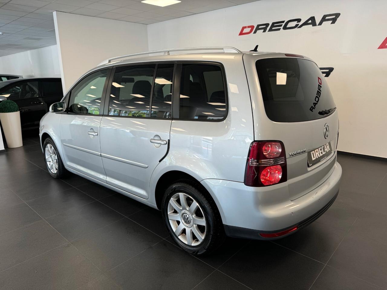 Volkswagen Touran 2.0 TDI DPF Highline 7 POSTI BEN TENUTO