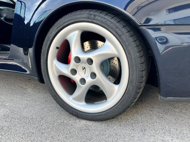 Porsche 911 Carrera 911 3.6 Carrera 4S Coupé