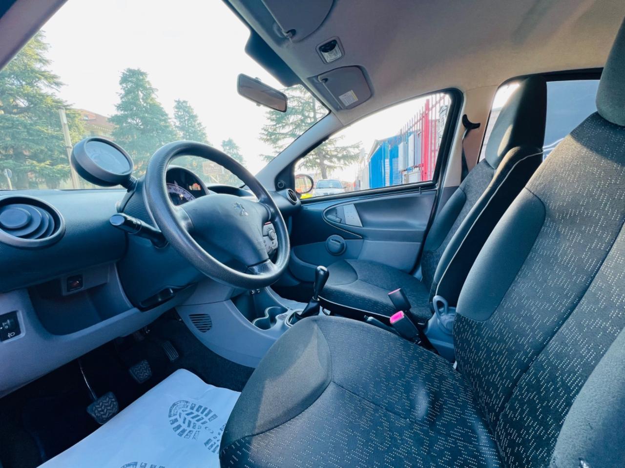 Peugeot 107 1.0 68CV 5p. Sweet Years