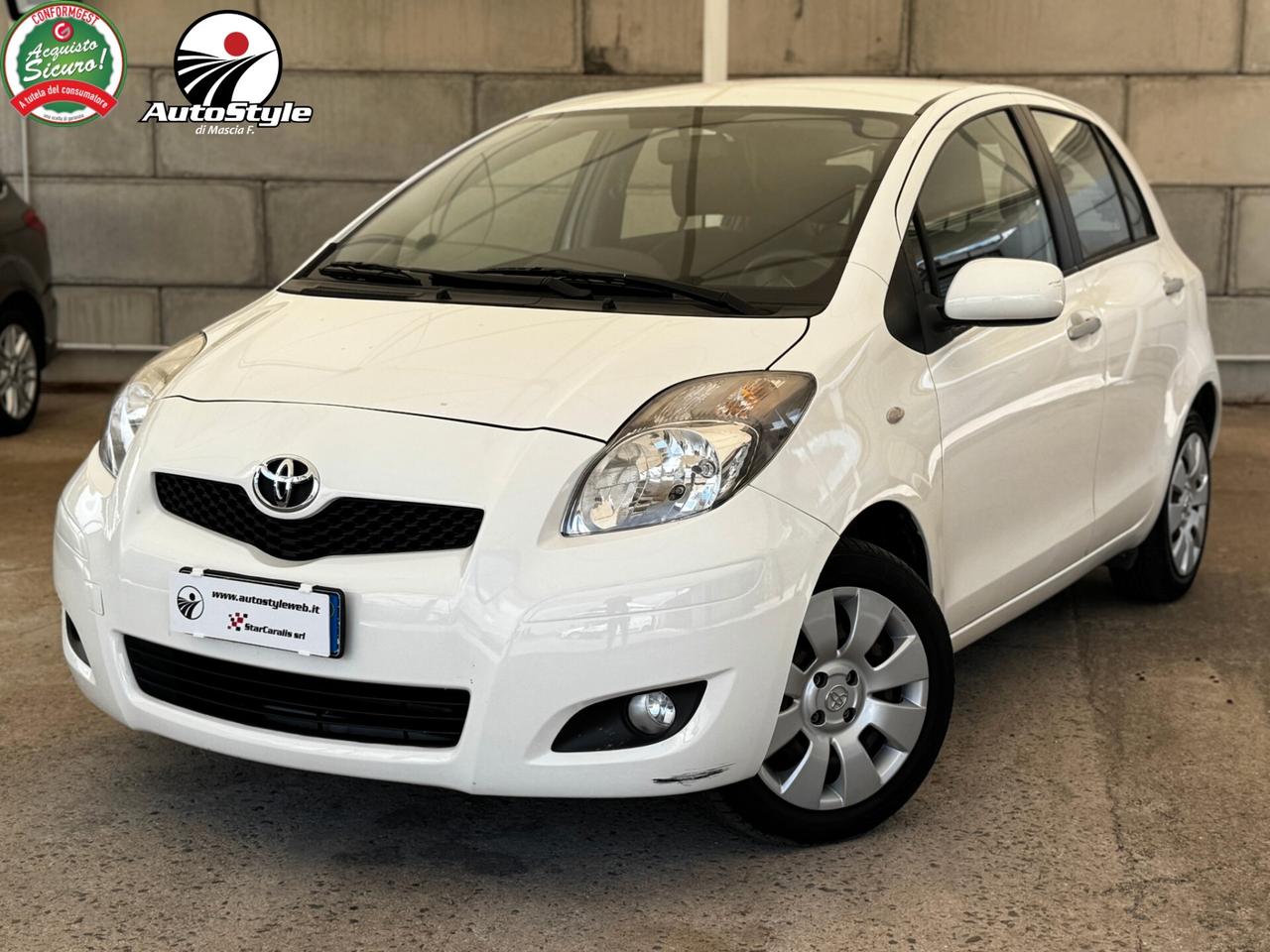 Toyota Yaris 1.0 5 porte Sol 69 Cv
