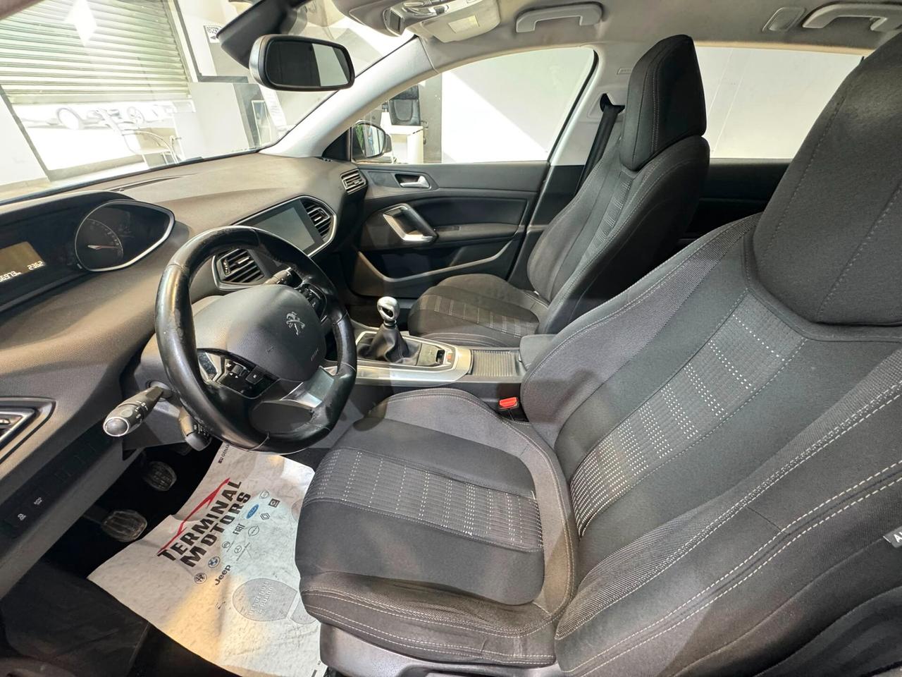 Peugeot 308 SW 1.6 HDI 115cv ALLURE
