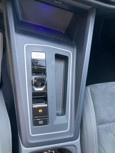 Volkswagen Golf serie 8 motore 2.0 TDI 116 cv cambio DSG allestimento STYLE