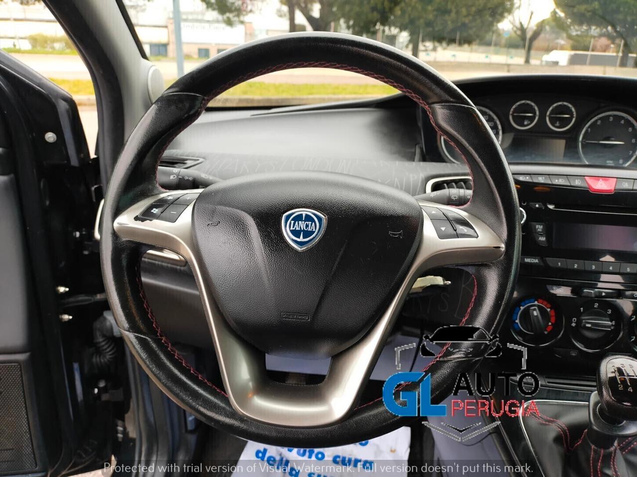 Lancia Ypsilon 0.9 TwinAir 85 CV Metano Elefantino rosa UNICOPROPR.