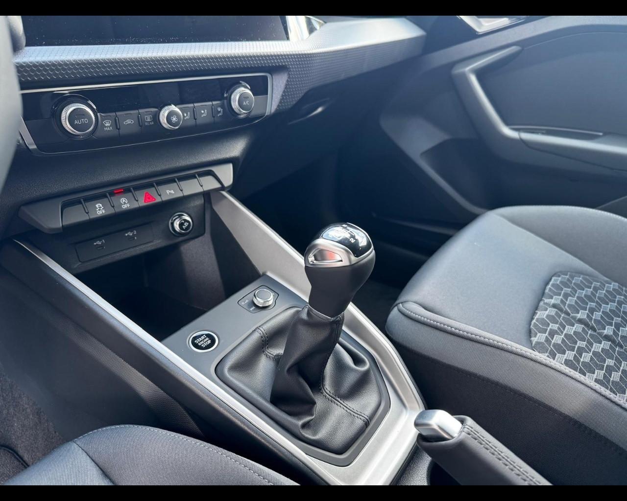 AUDI A1 SPORTBACK 30 TFSI S-LINE EDITION
