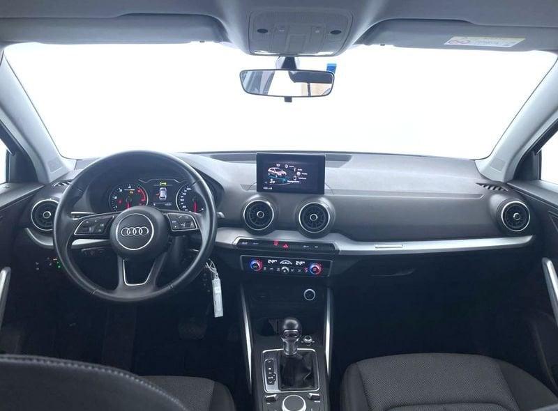 Audi Q2 1.6 30 TDI Identity Black S TRONIC