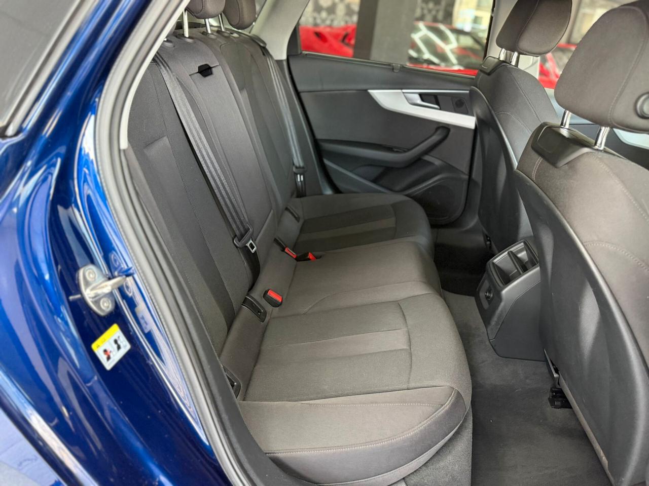 Audi A4 35 TDI/163 CV S tronic Business Advanced