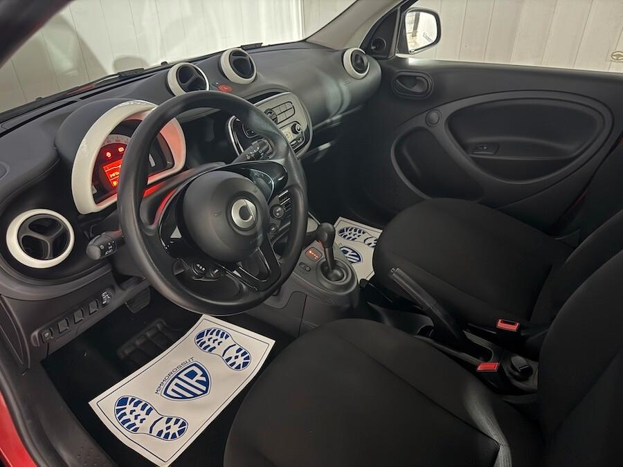 Smart ForFour 70 1.0 Automatica