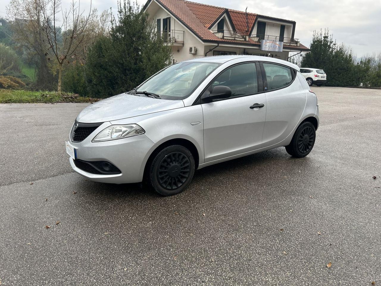 Lancia Ypsilon 1.2 LPG Elefantino Blu